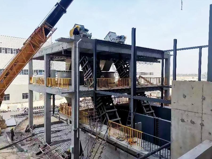 撈坑提升機(jī)