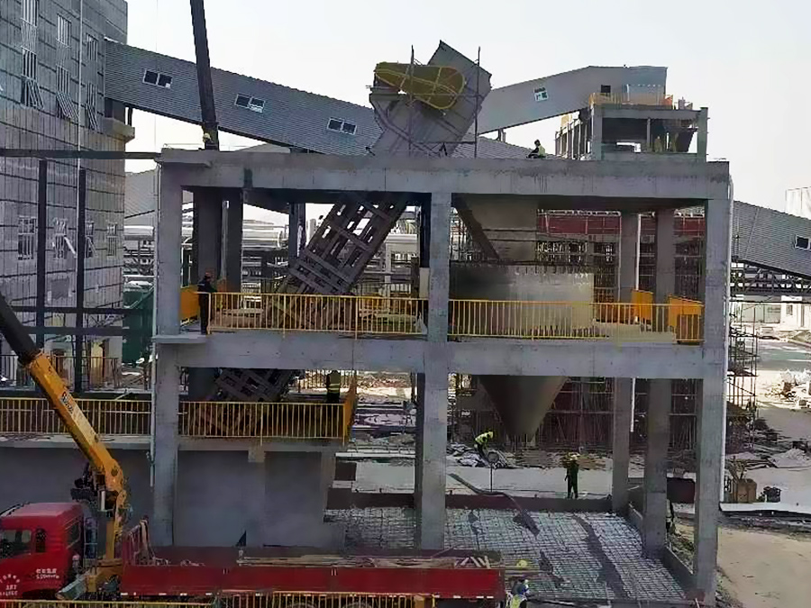 撈坑提升機(jī)